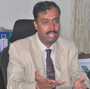  Dr R Vishal